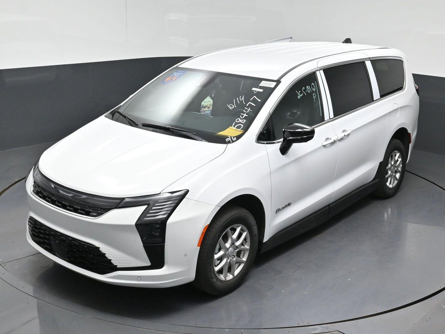 New 2027 Chrysler Pacifica Select