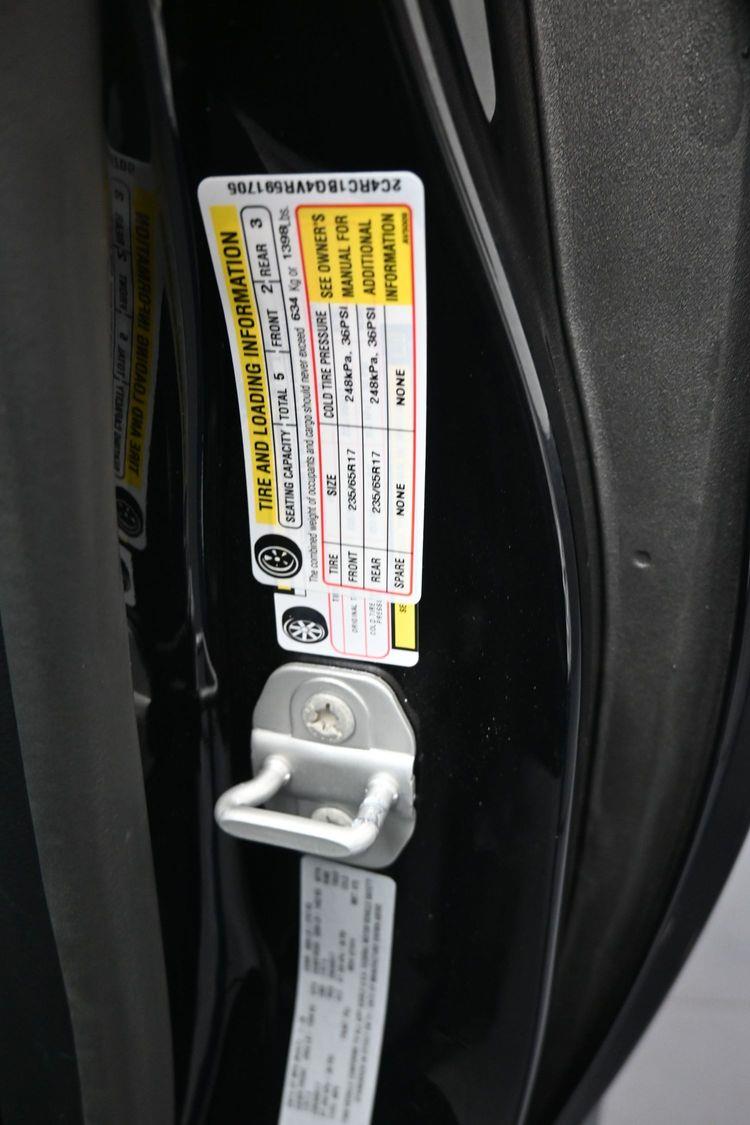 New 2027 Chrysler Pacifica Select