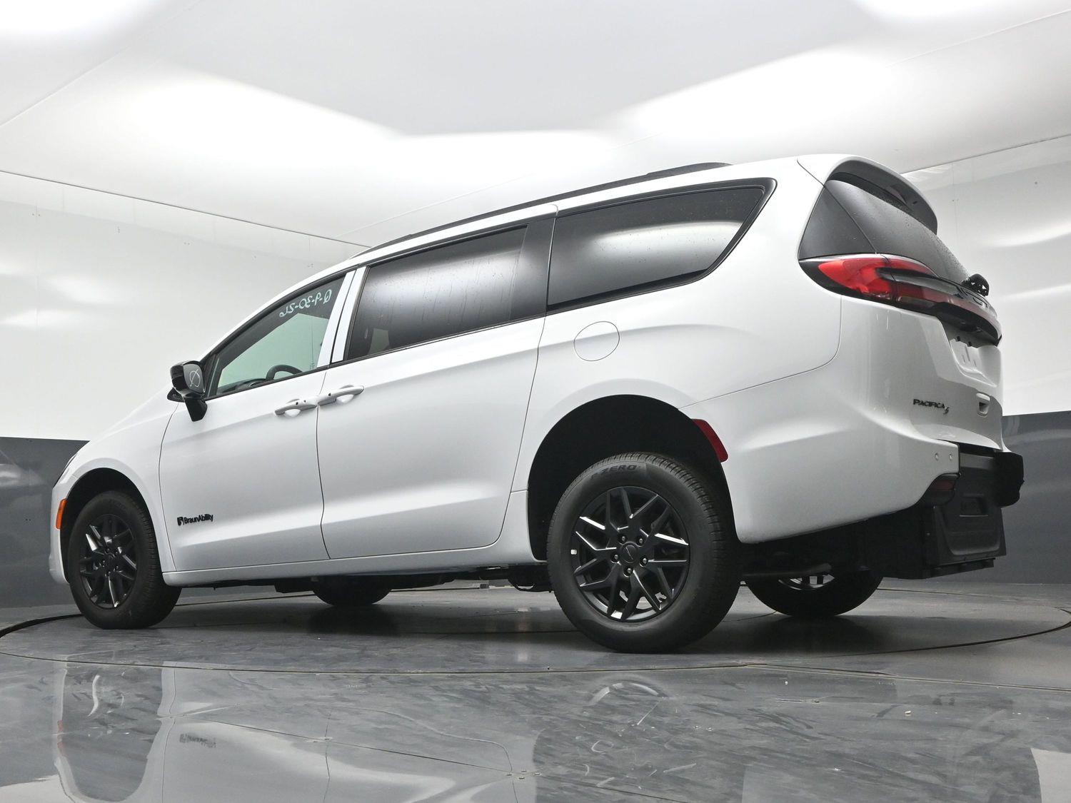New 2027 Chrysler Pacifica Pacifica