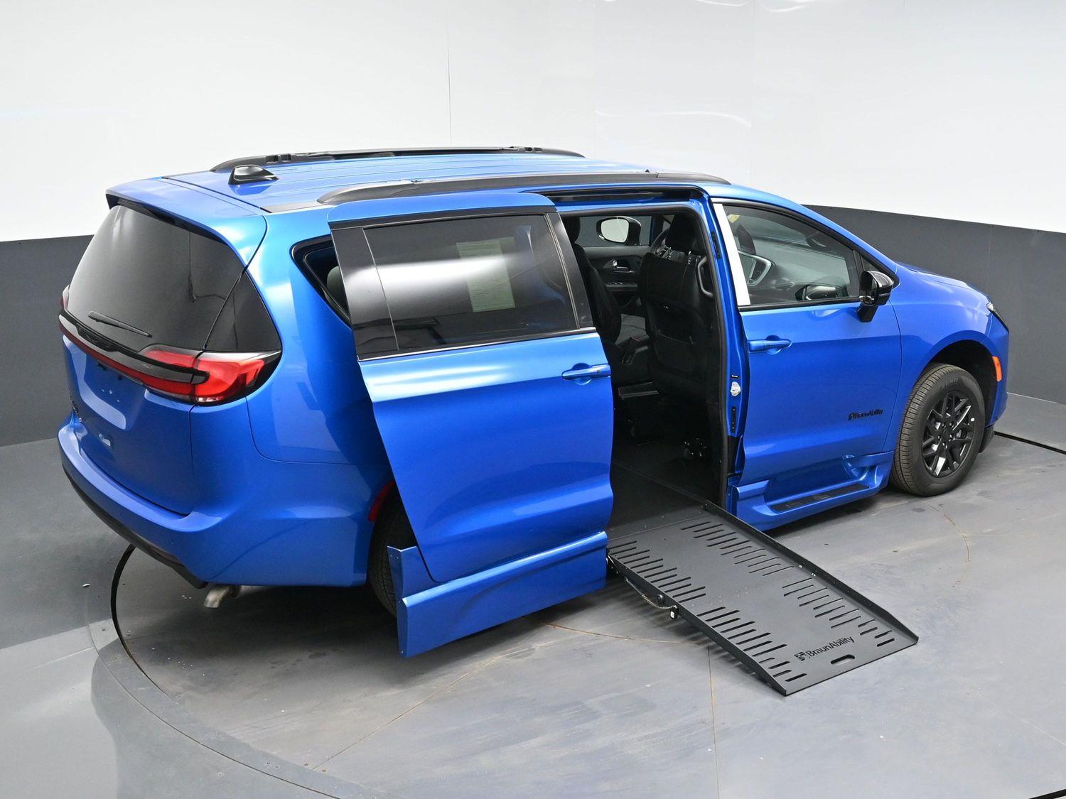 New 2027 Chrysler Pacifica Pacifica
