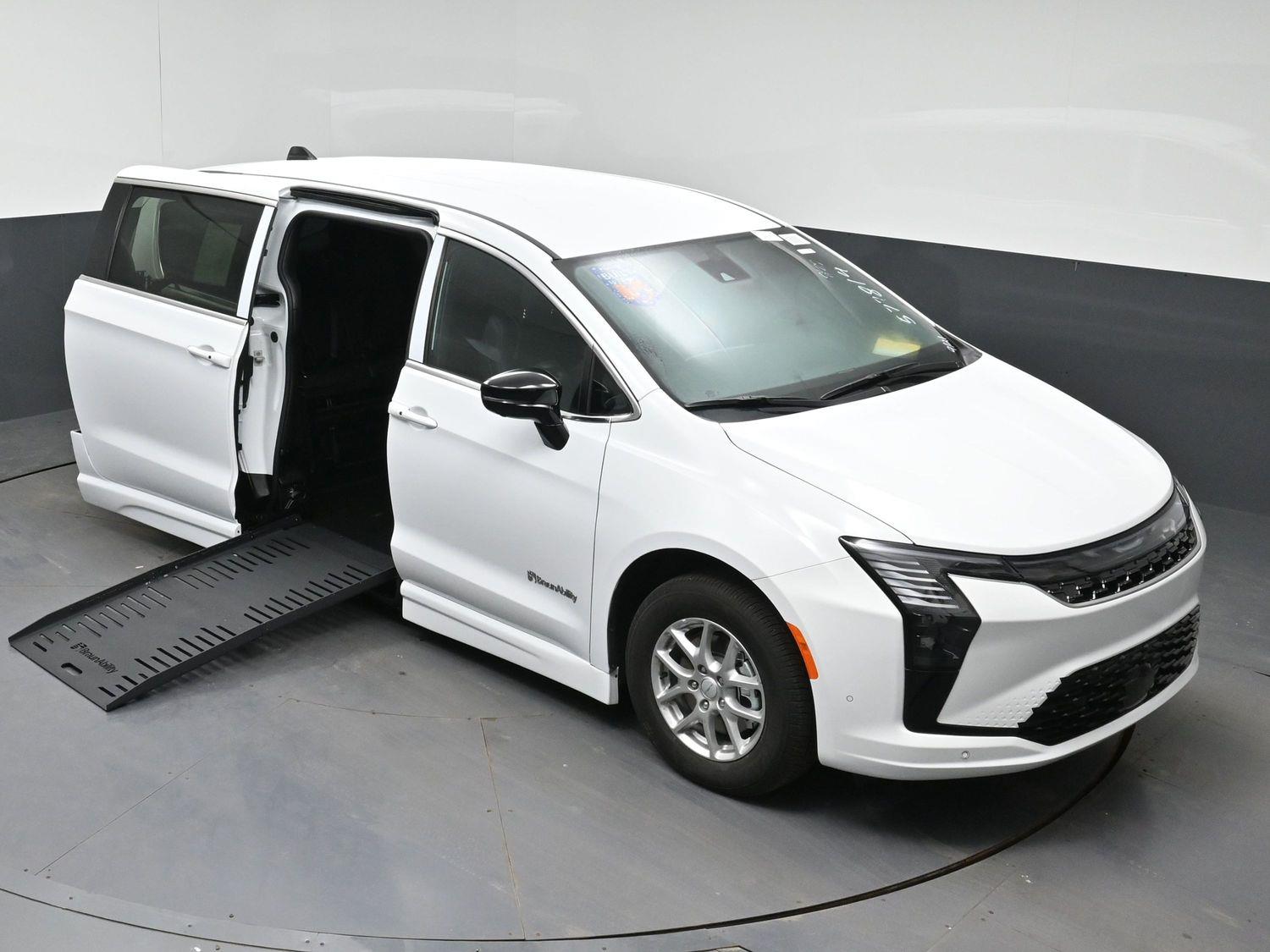 New 2027 Chrysler Pacifica Pacifica