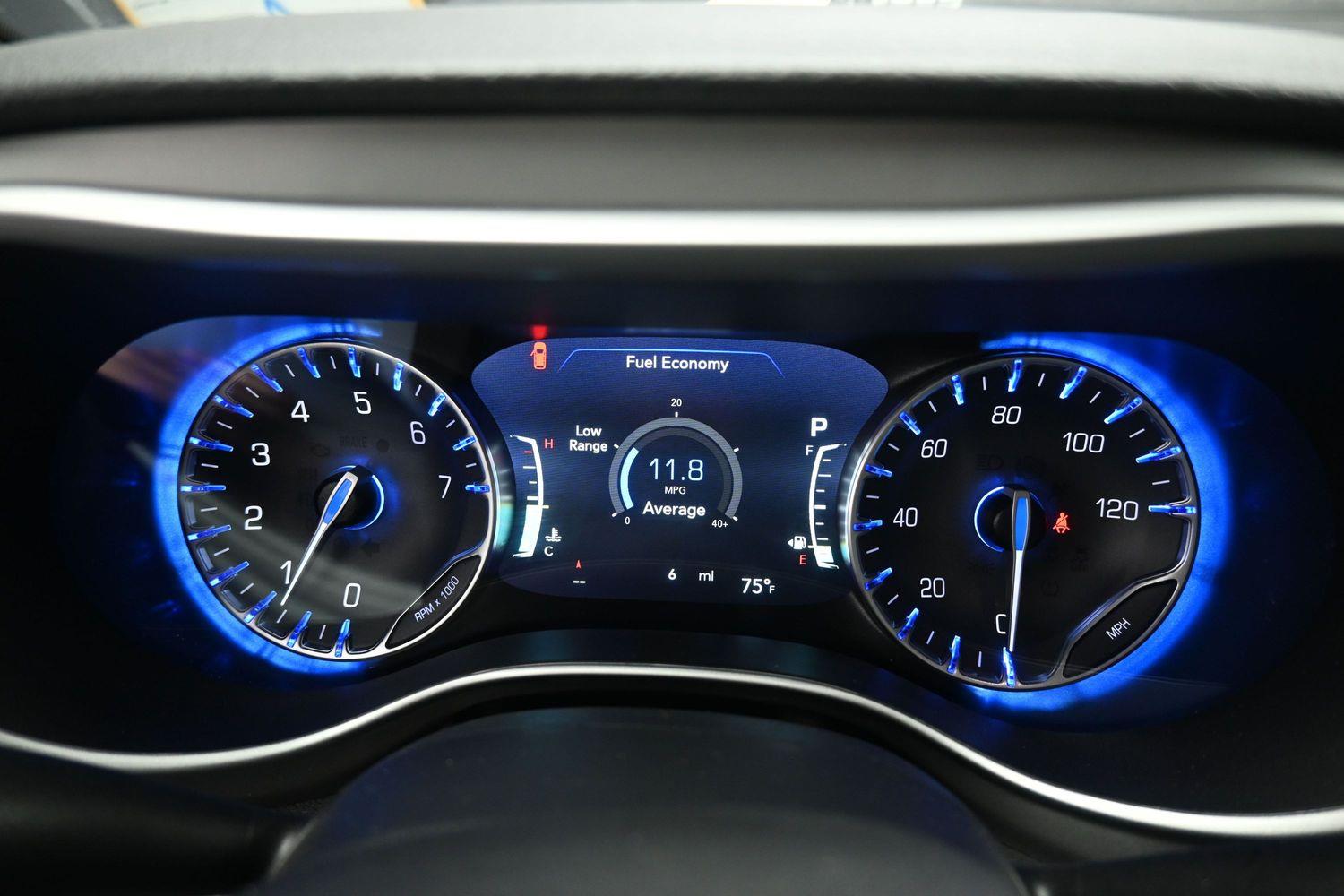 New 2027 Chrysler Pacifica Select