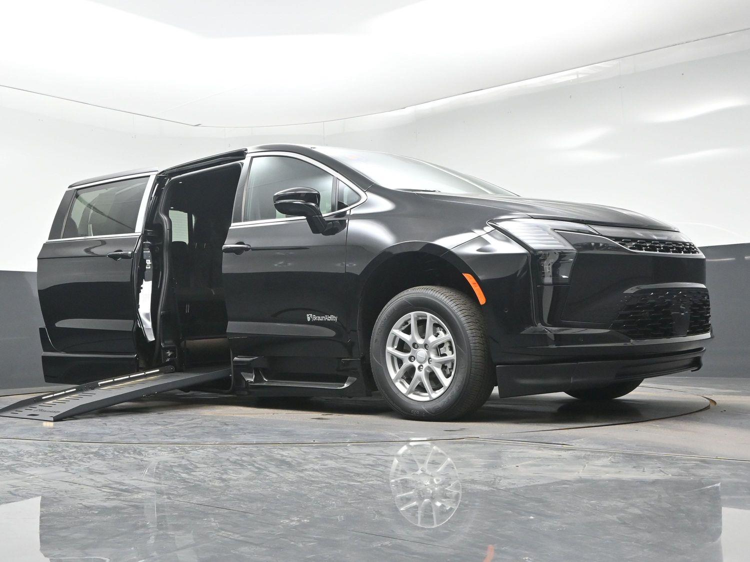 New 2027 Chrysler Pacifica Select