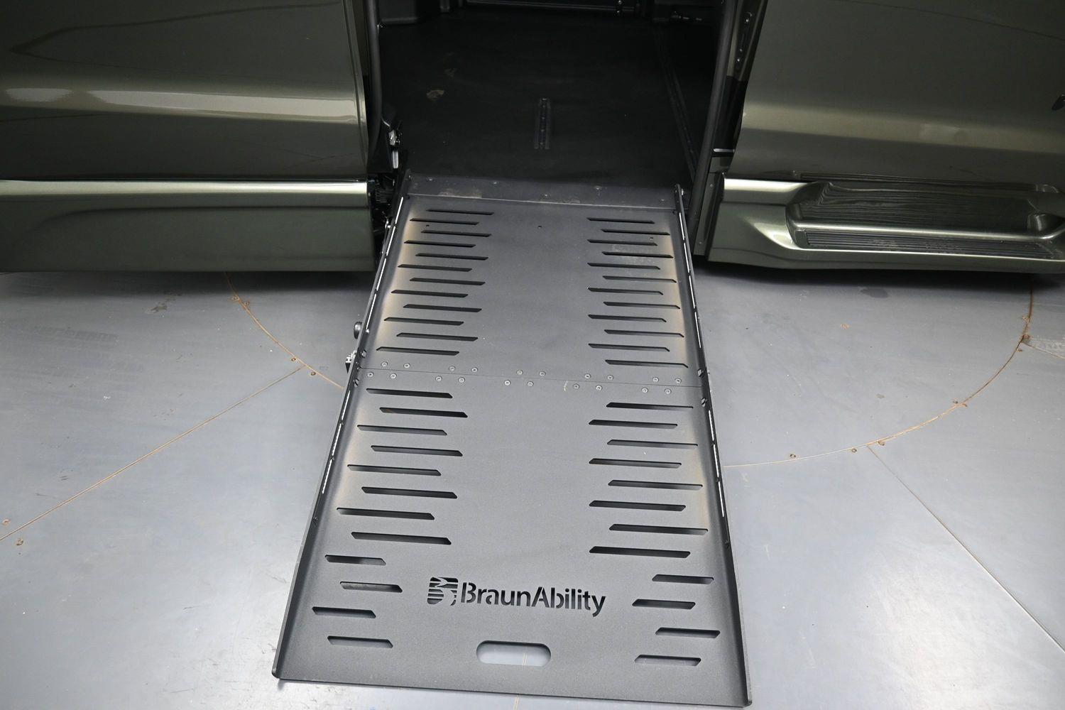 New 2027 Chrysler Pacifica Select
