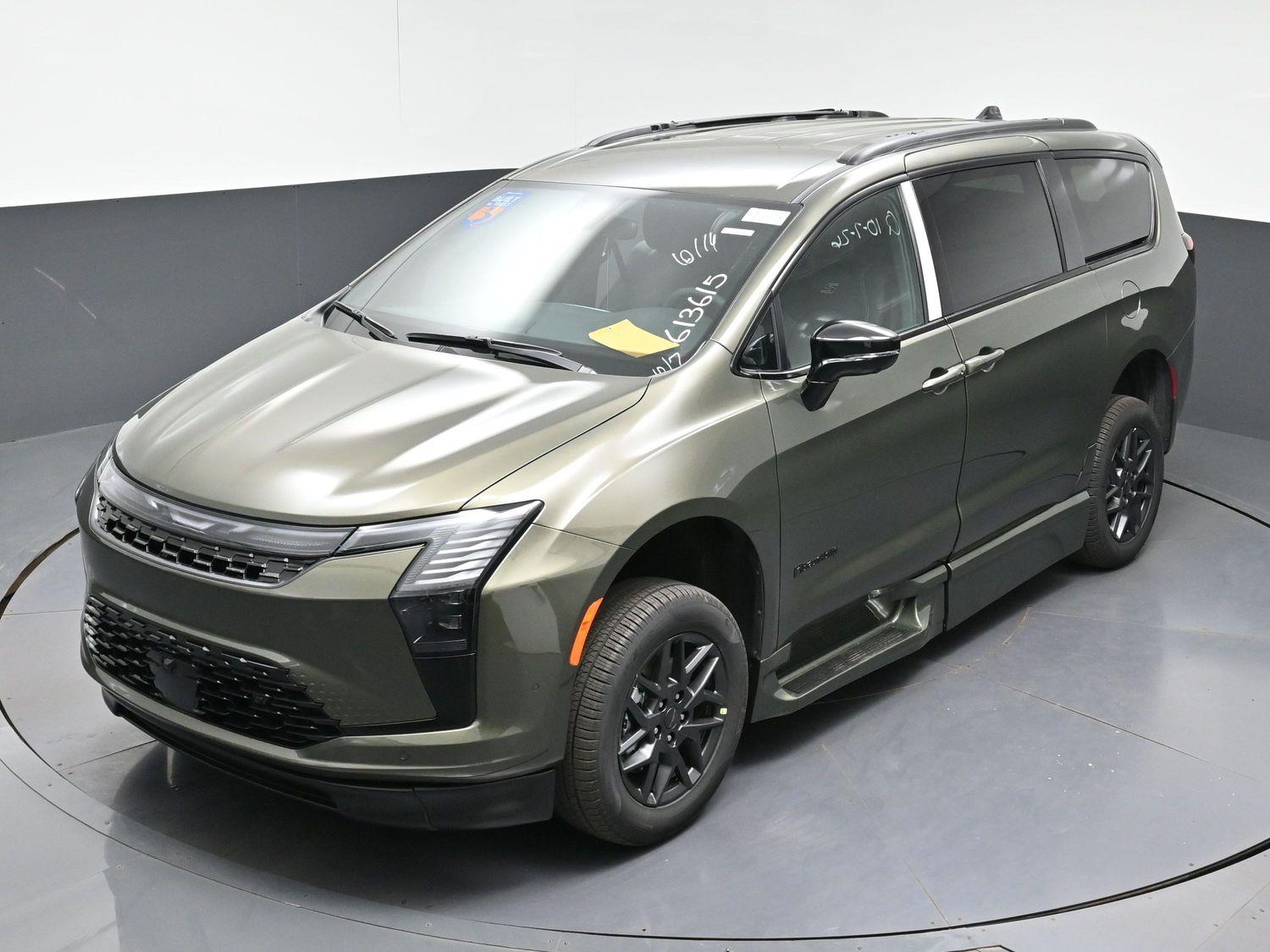 New 2027 Chrysler Pacifica Select