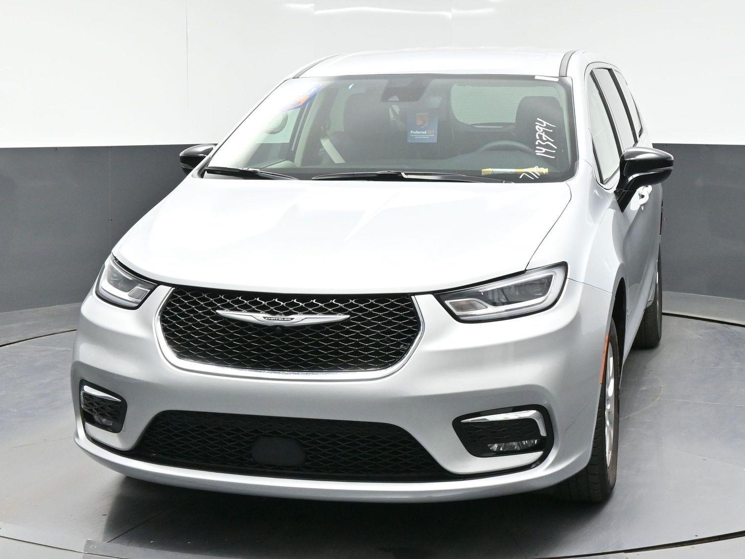 Pre-Owned 2024 Chrysler Pacifica Touring L