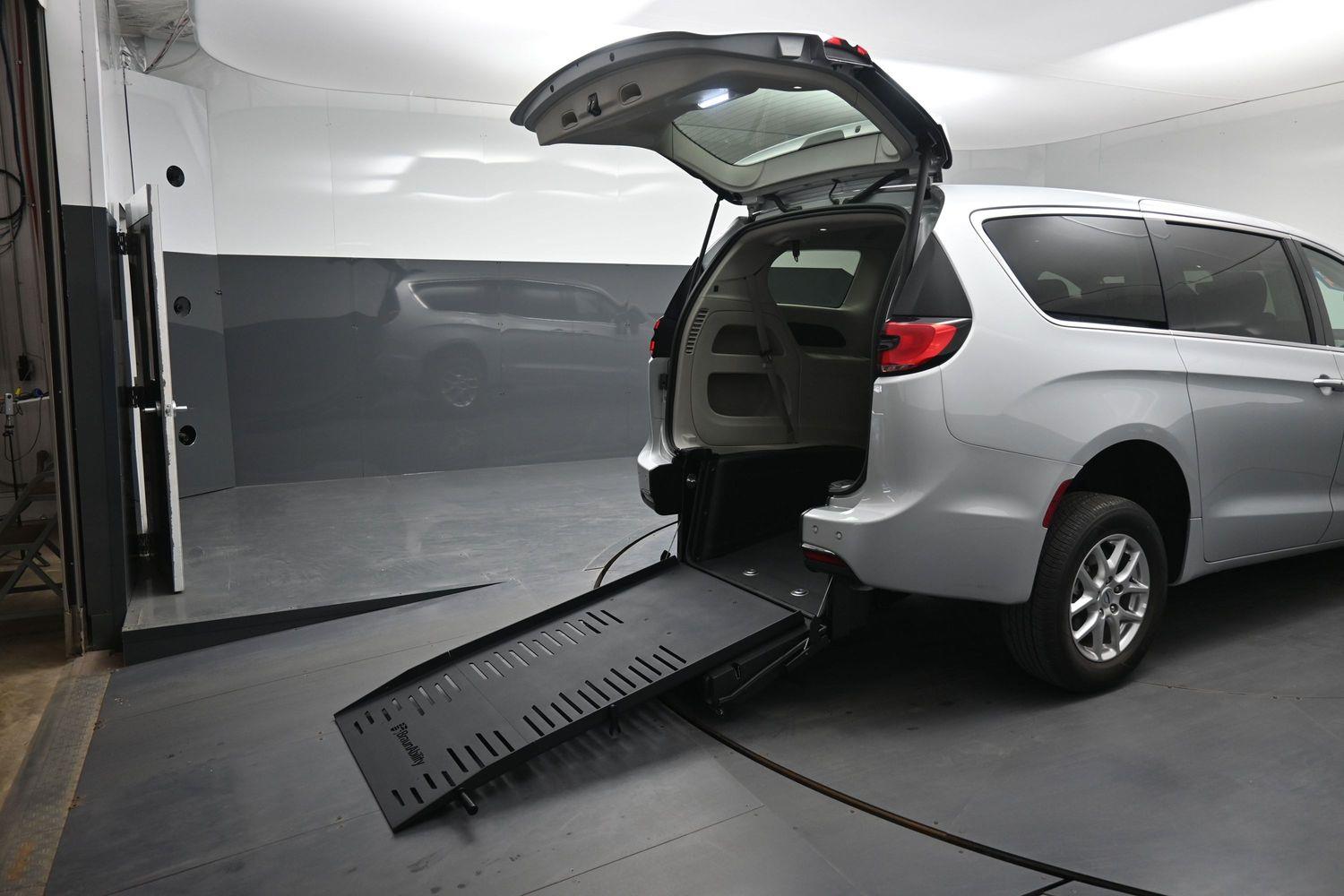 Pre-Owned 2024 Chrysler Pacifica Touring L