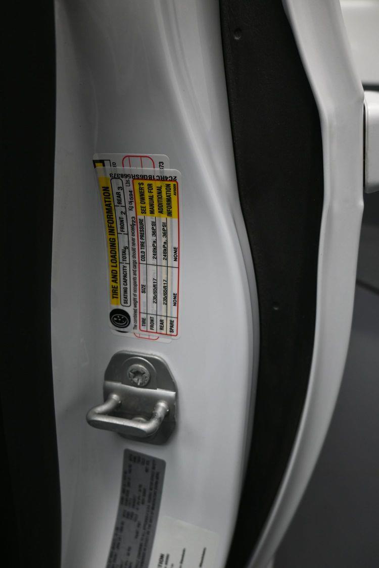 Certified Pre-Owned 2025 Chrysler Pacifica Select
