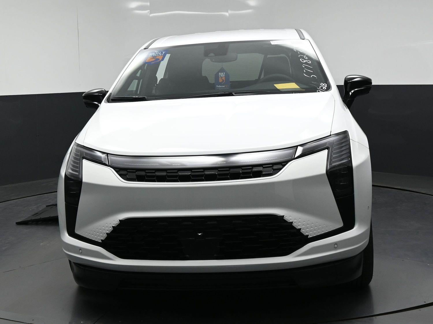 New 2027 Chrysler Pacifica Select