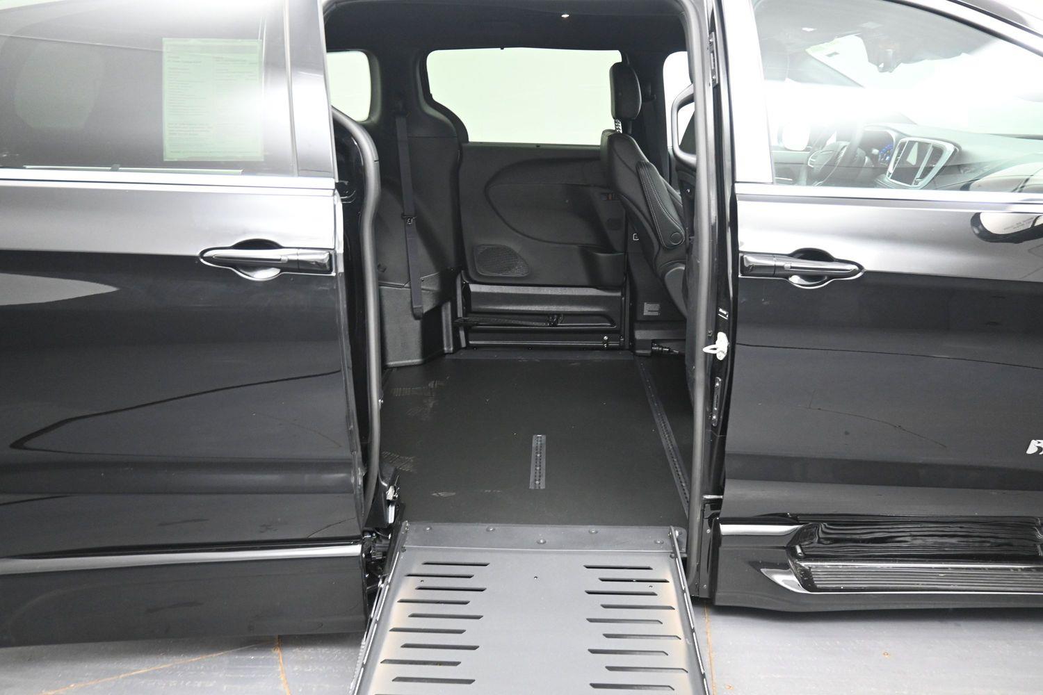 New 2027 Chrysler Pacifica Pacifica