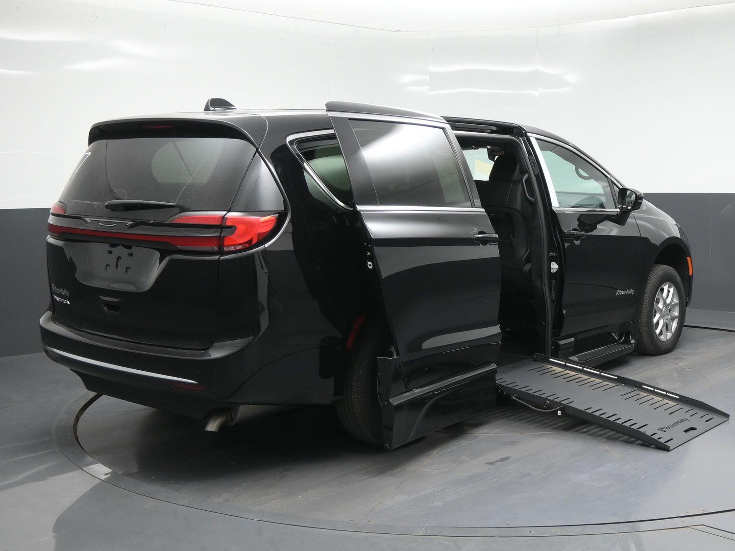 New 2027 Chrysler Pacifica Pacifica