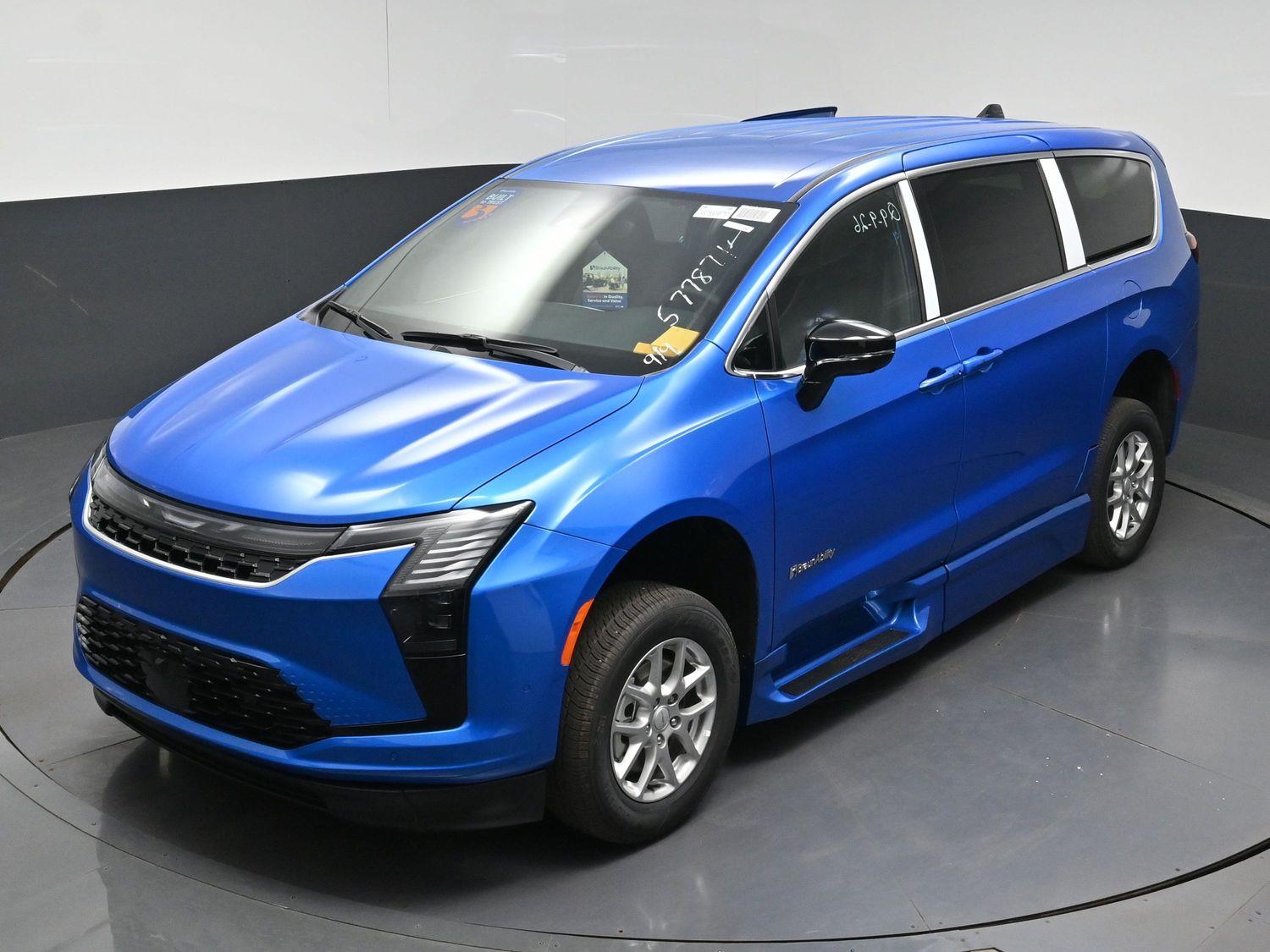 New 2027 Chrysler Pacifica Select