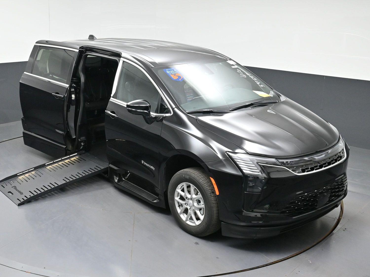 New 2027 Chrysler Pacifica Select