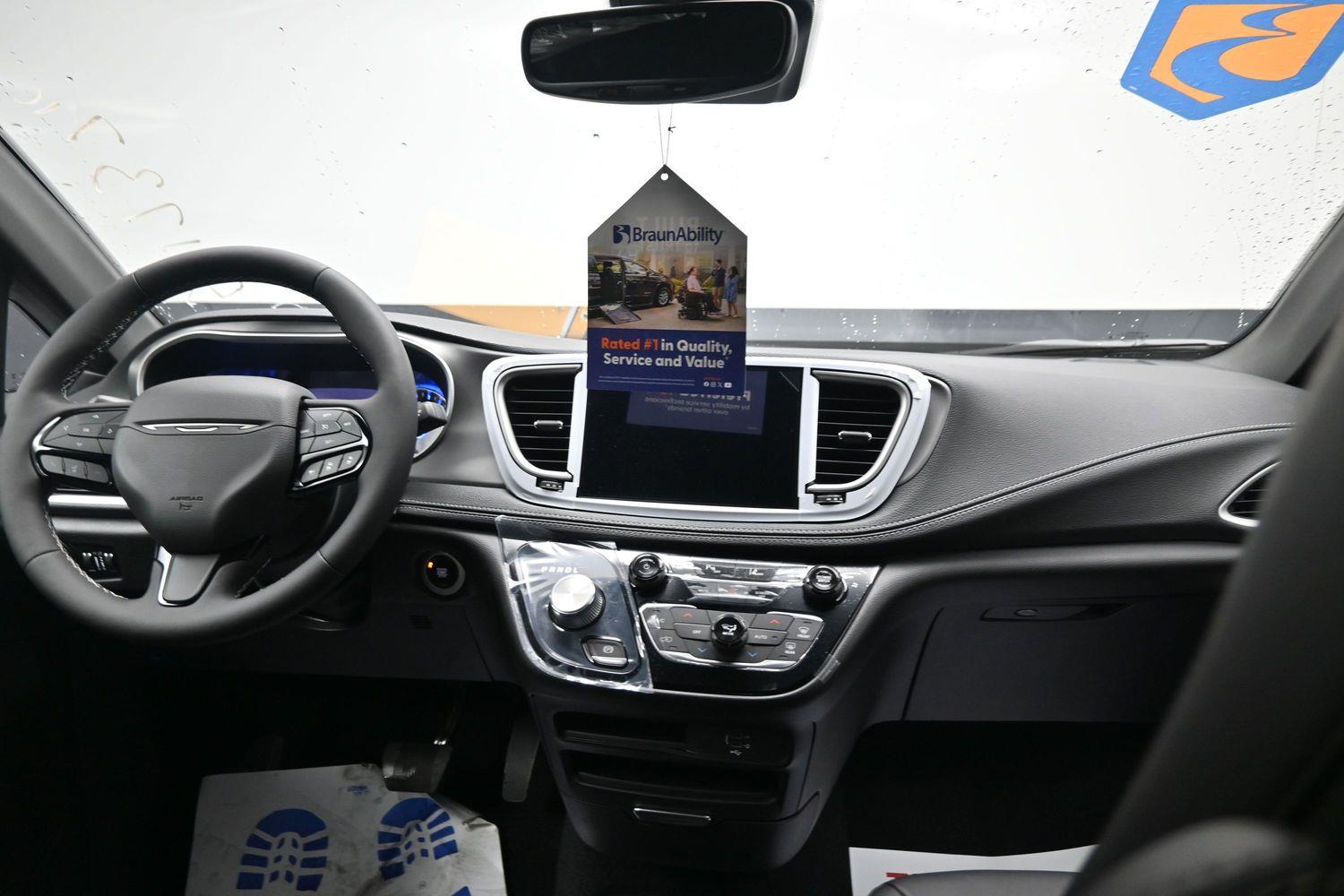New 2027 Chrysler Pacifica Pacifica