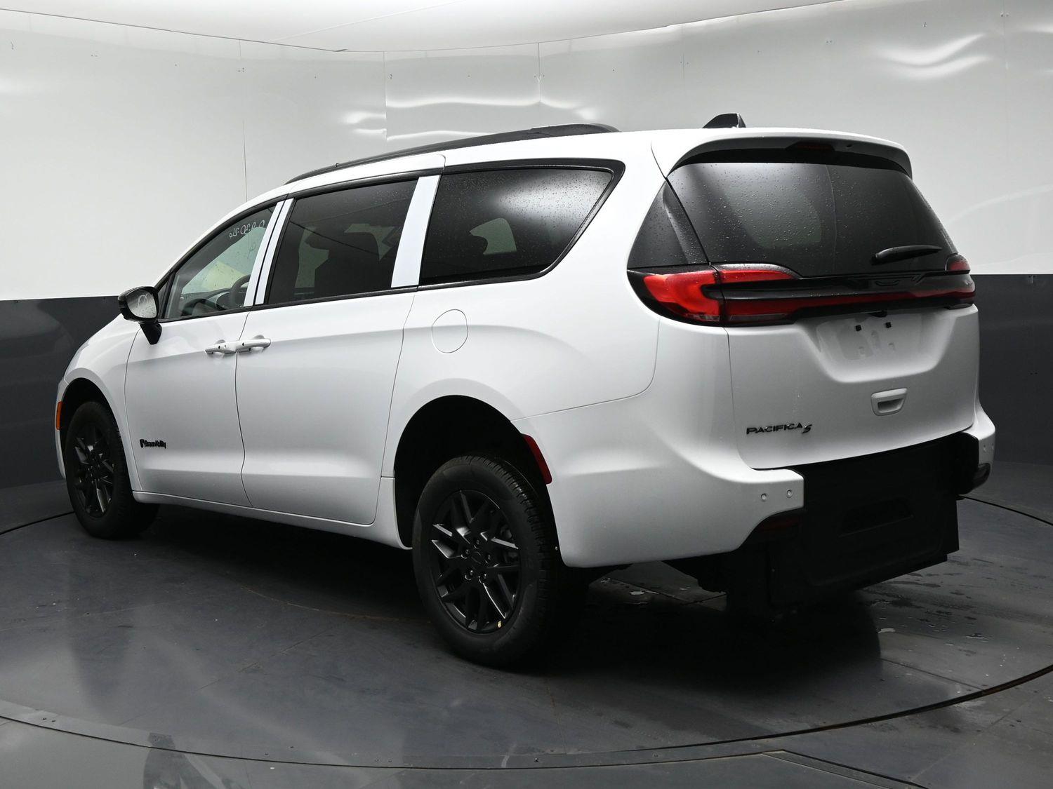 New 2027 Chrysler Pacifica Pacifica