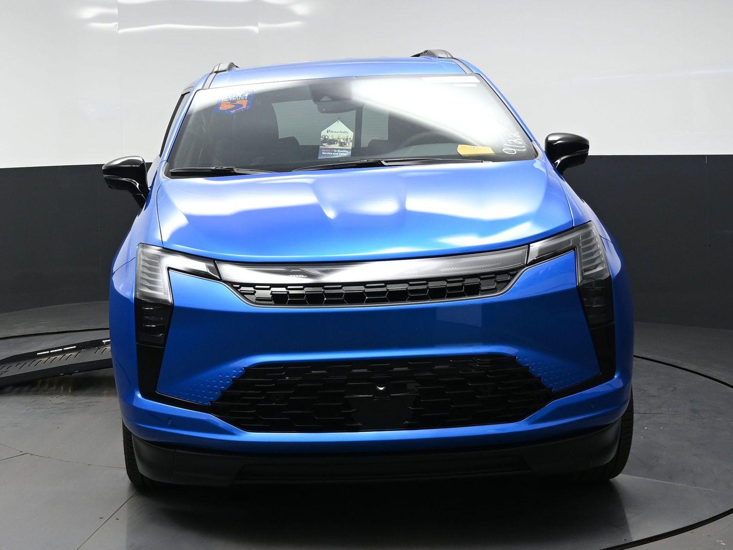 New 2027 Chrysler Pacifica Select