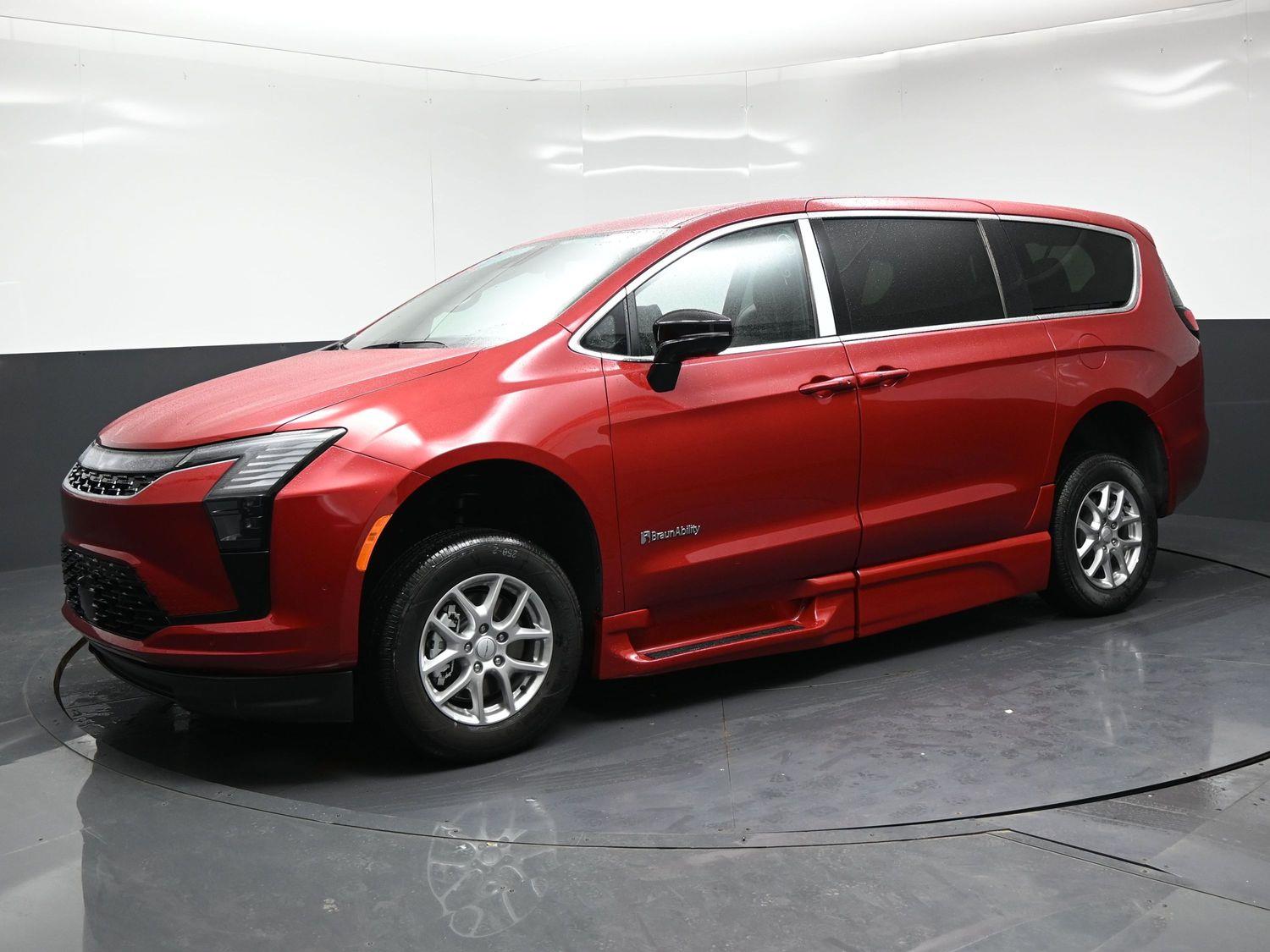 New 2027 Chrysler Pacifica Select
