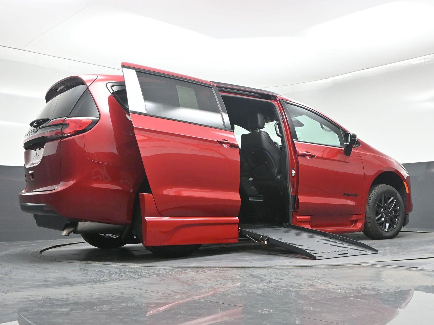 New 2027 Chrysler Pacifica Pacifica