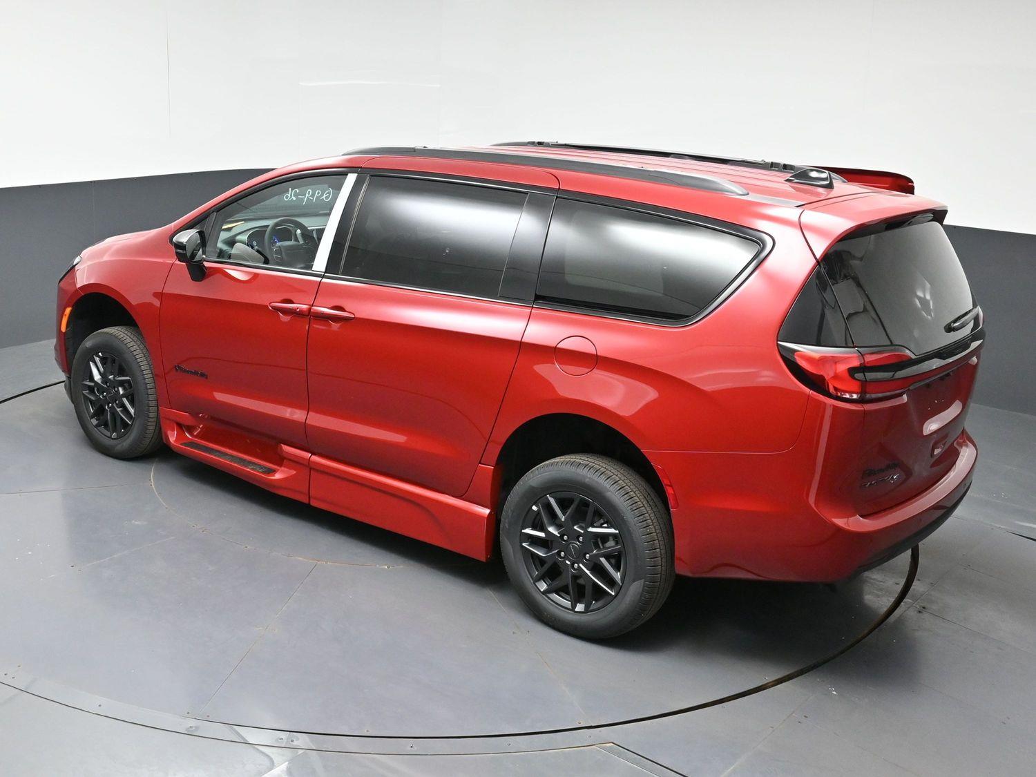New 2027 Chrysler Pacifica Pacifica