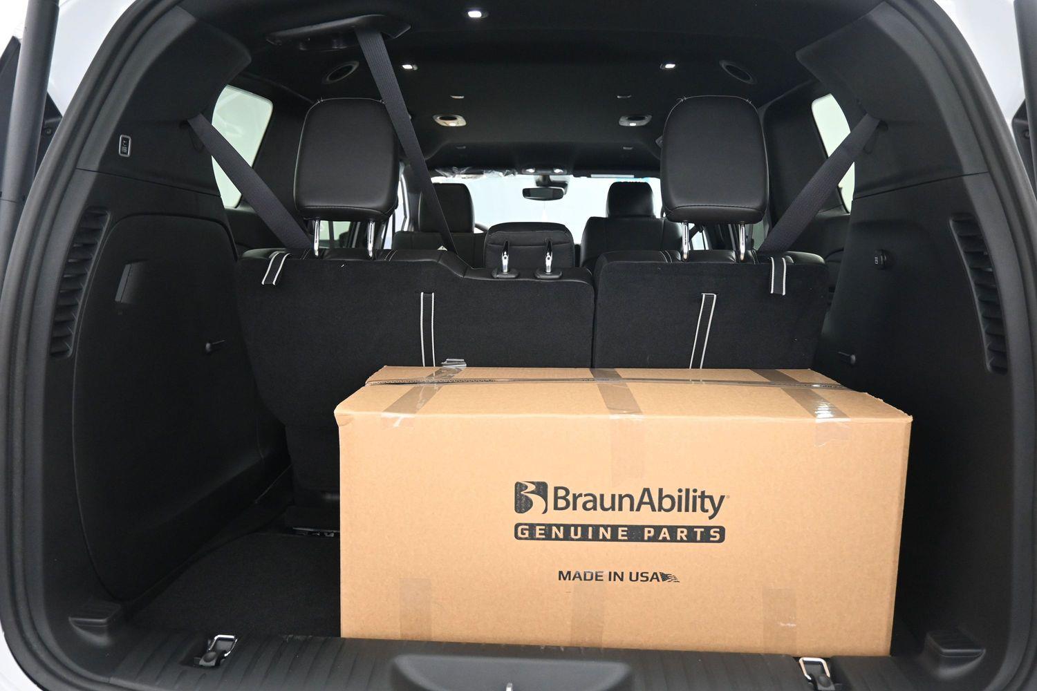 New 2027 Chrysler Pacifica Select