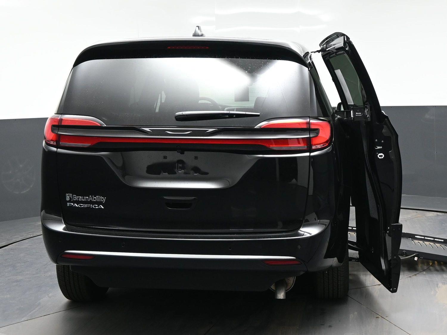 New 2027 Chrysler Pacifica Pacifica