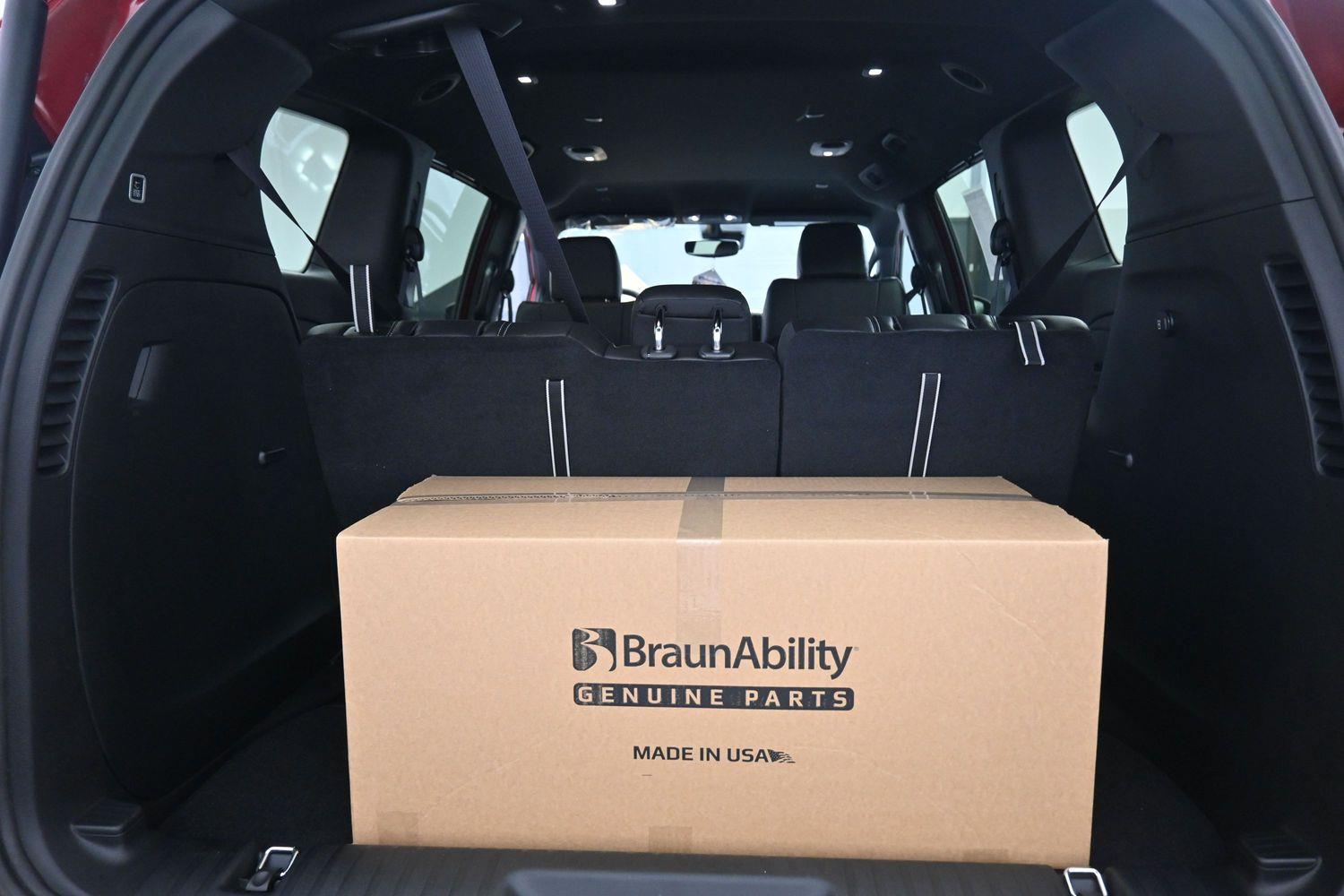 New 2027 Chrysler Pacifica Select