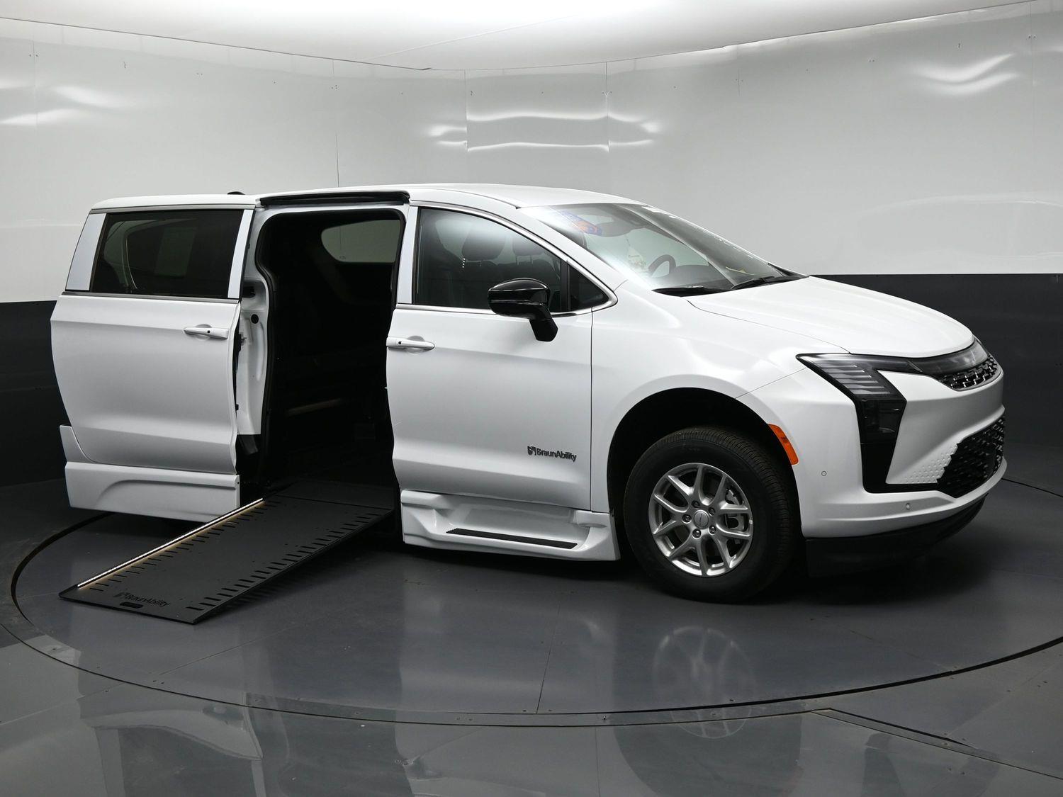 New 2027 Chrysler Pacifica Select