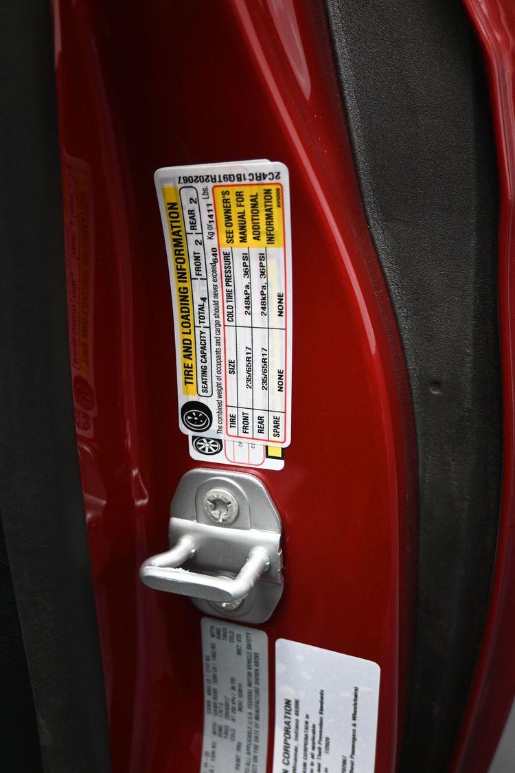 New 2026 Chrysler Pacifica Select