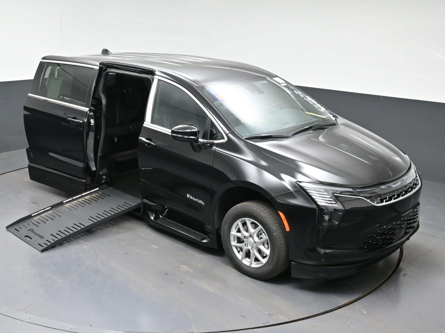 New 2027 Chrysler Pacifica Select