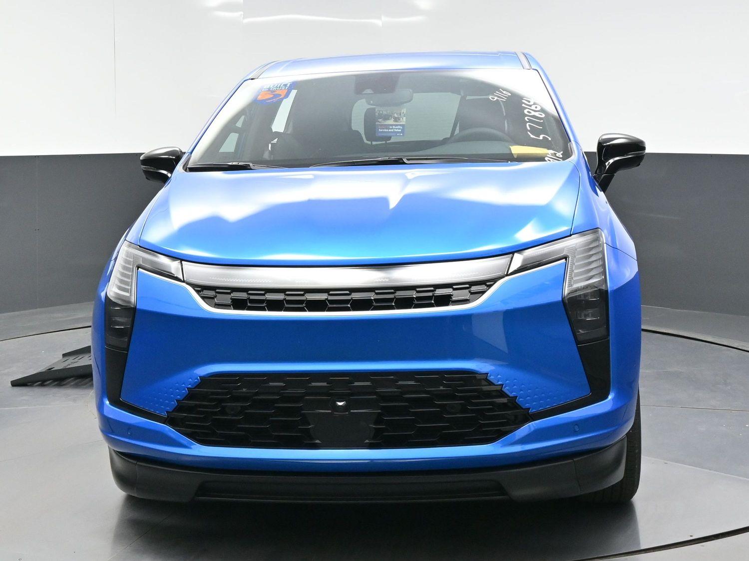 New 2027 Chrysler Pacifica Select