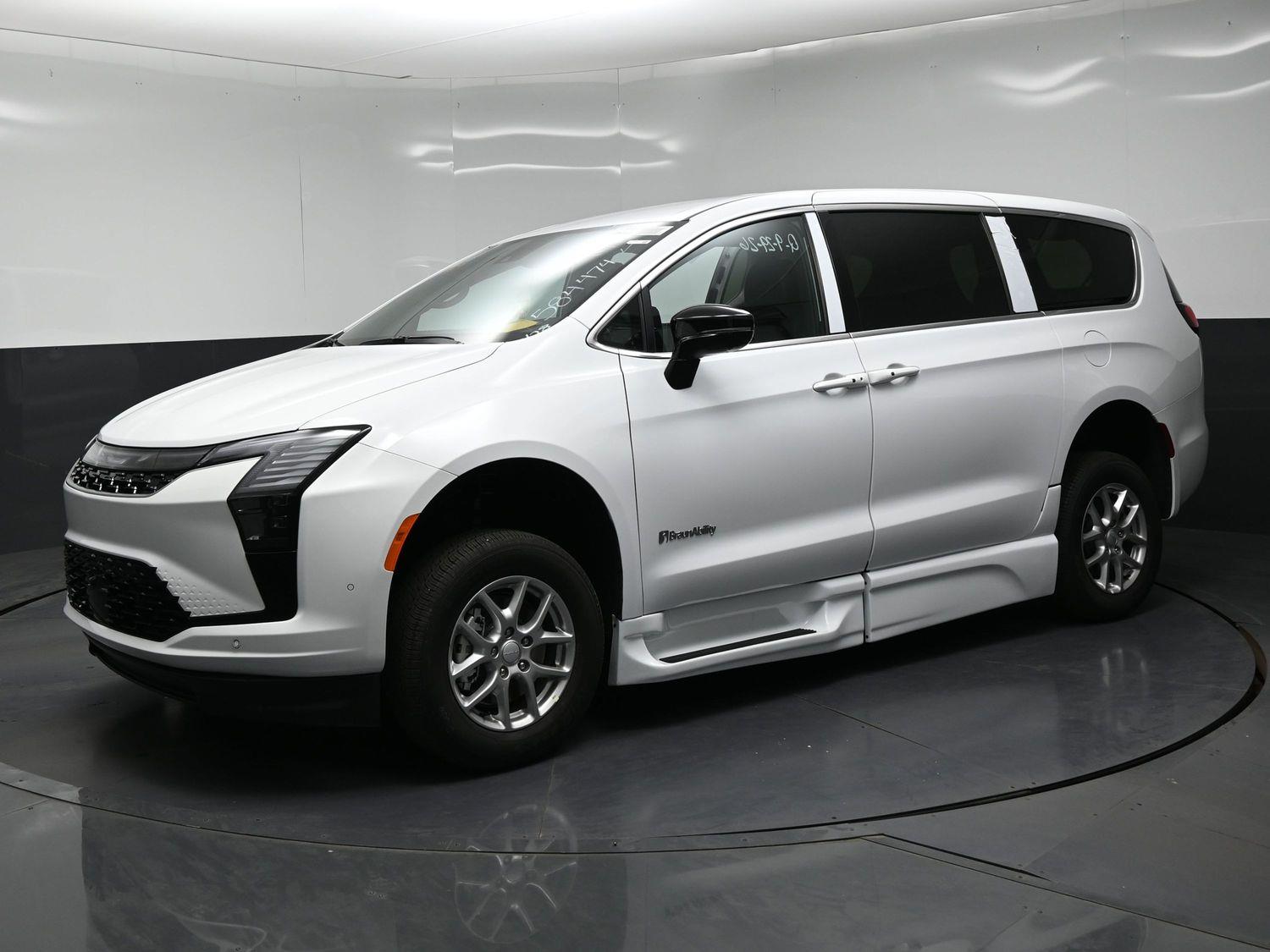 New 2027 Chrysler Pacifica Select