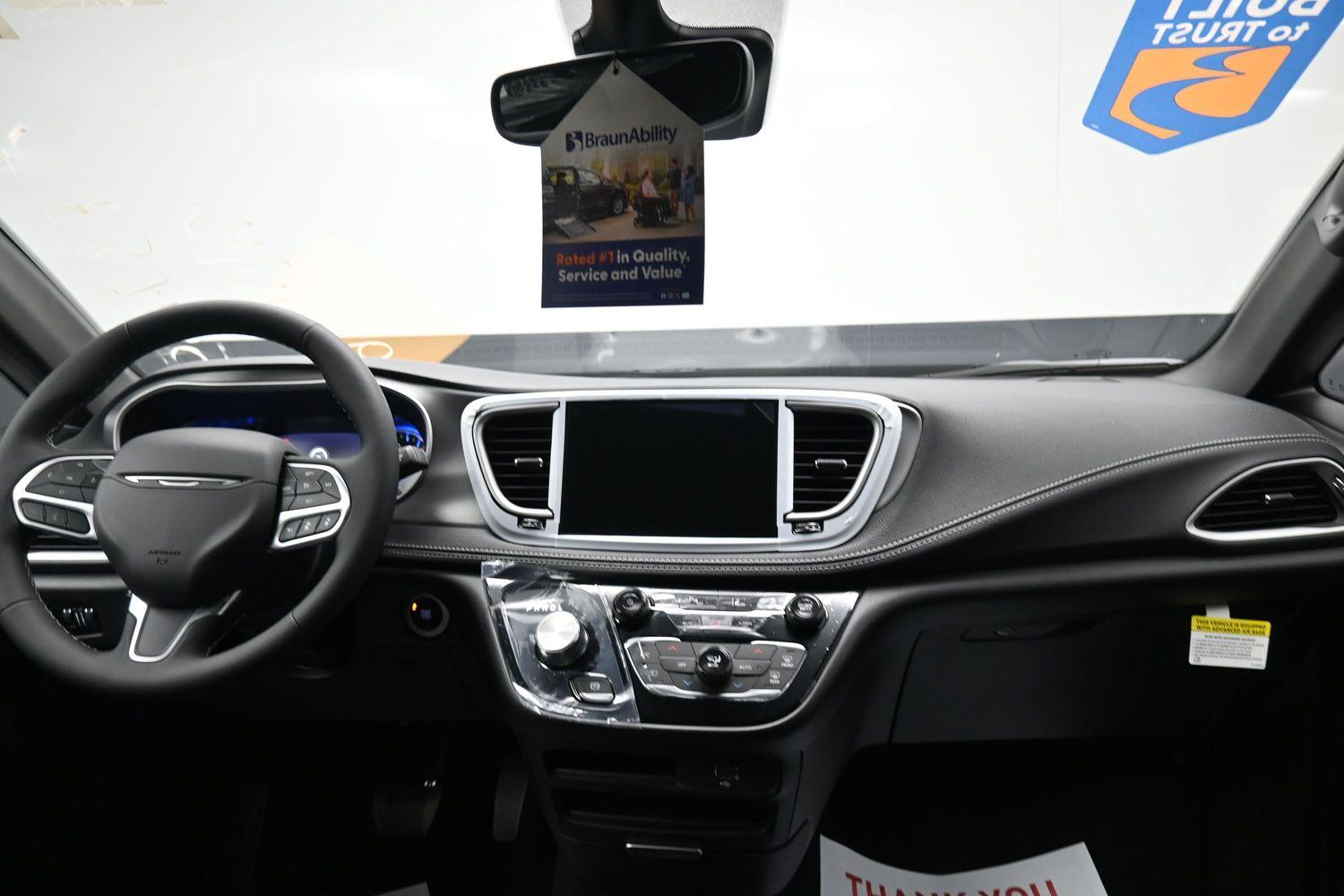 New 2027 Chrysler Pacifica Pacifica