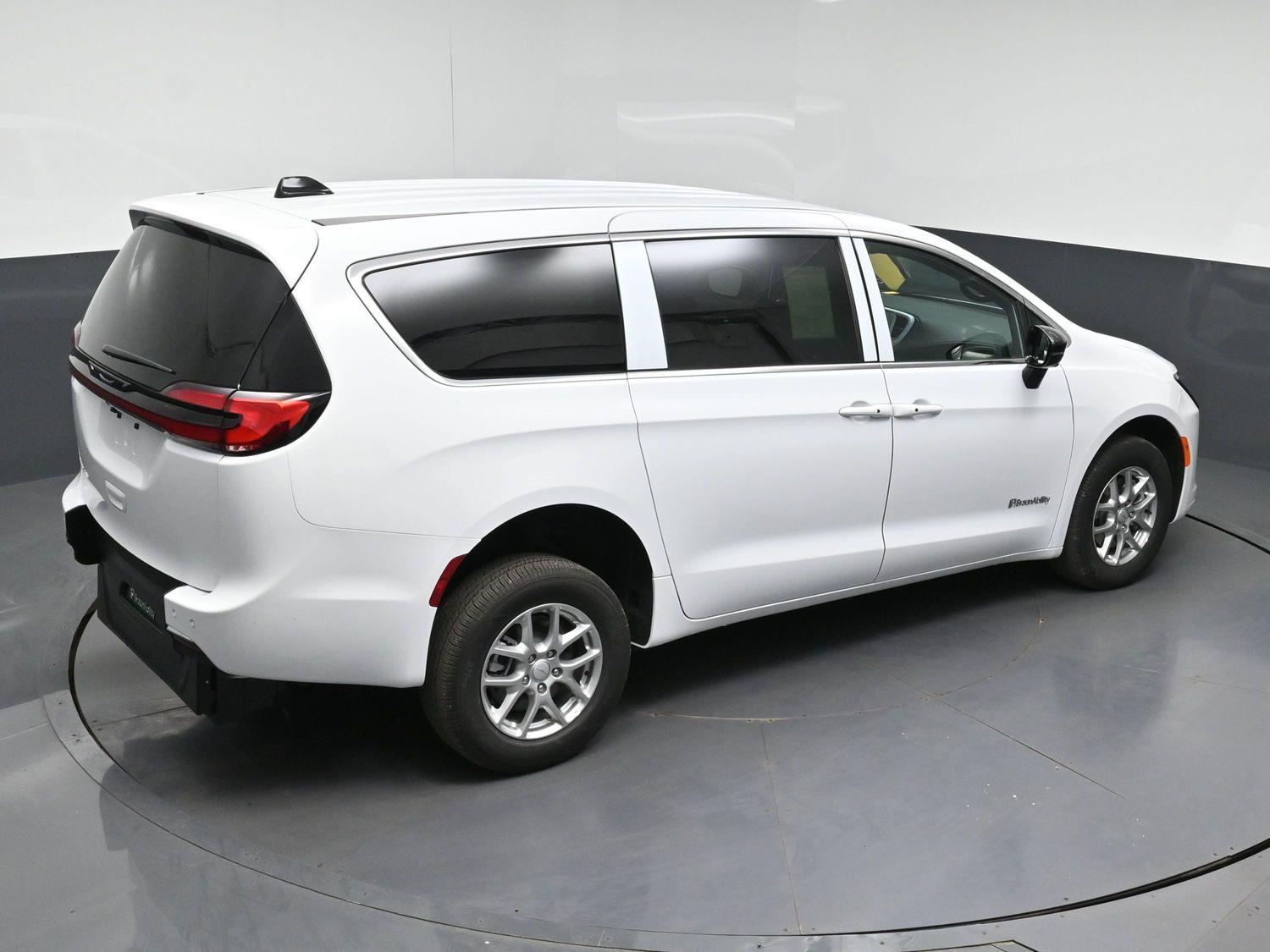 New 2027 Chrysler Pacifica Pacifica