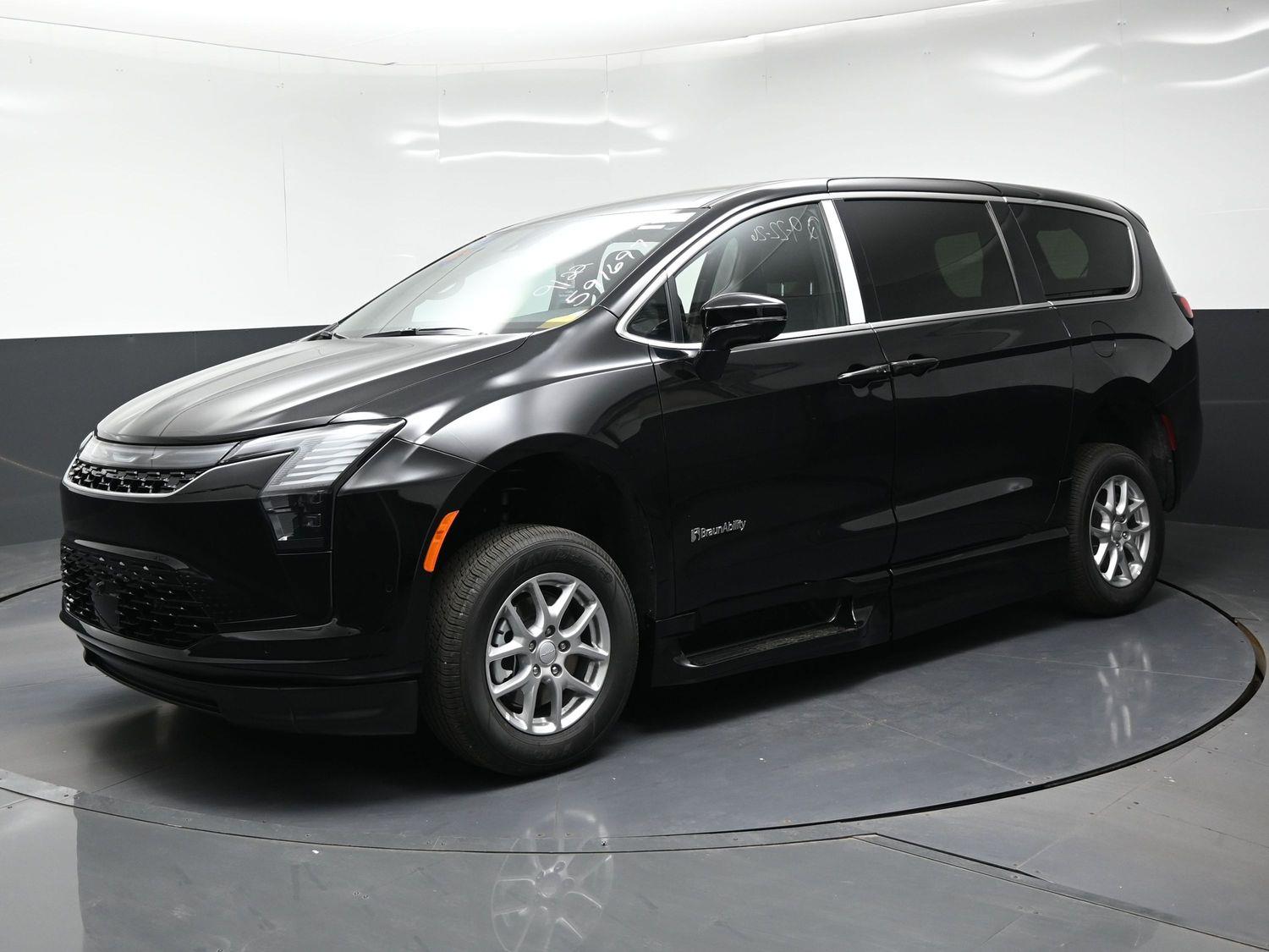 New 2027 Chrysler Pacifica Select