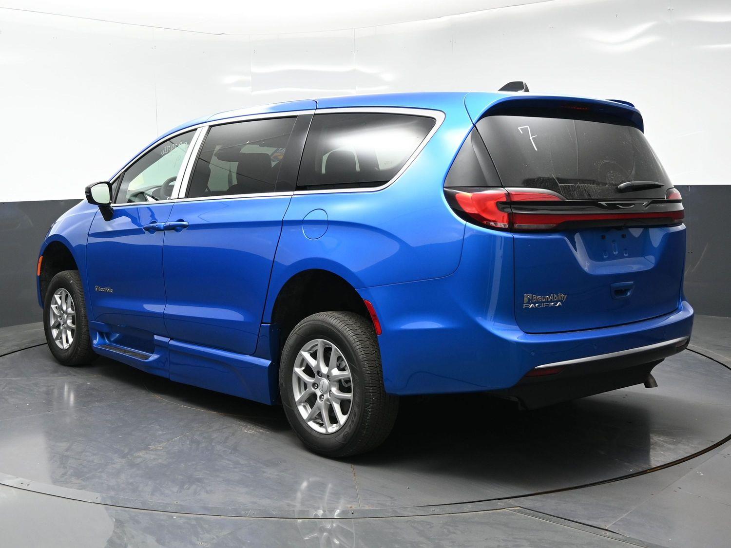 New 2027 Chrysler Pacifica Pacifica