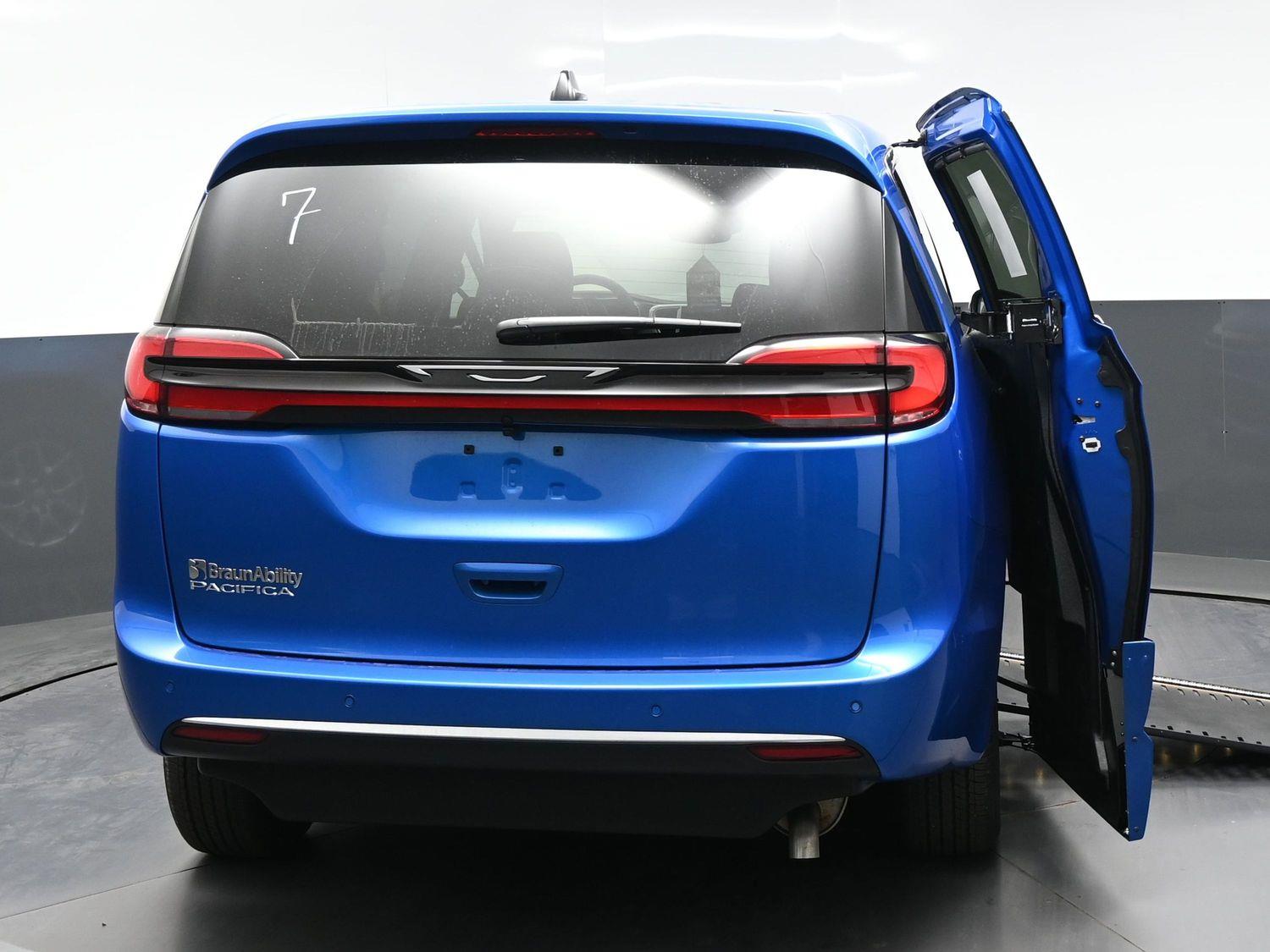 New 2027 Chrysler Pacifica Pacifica