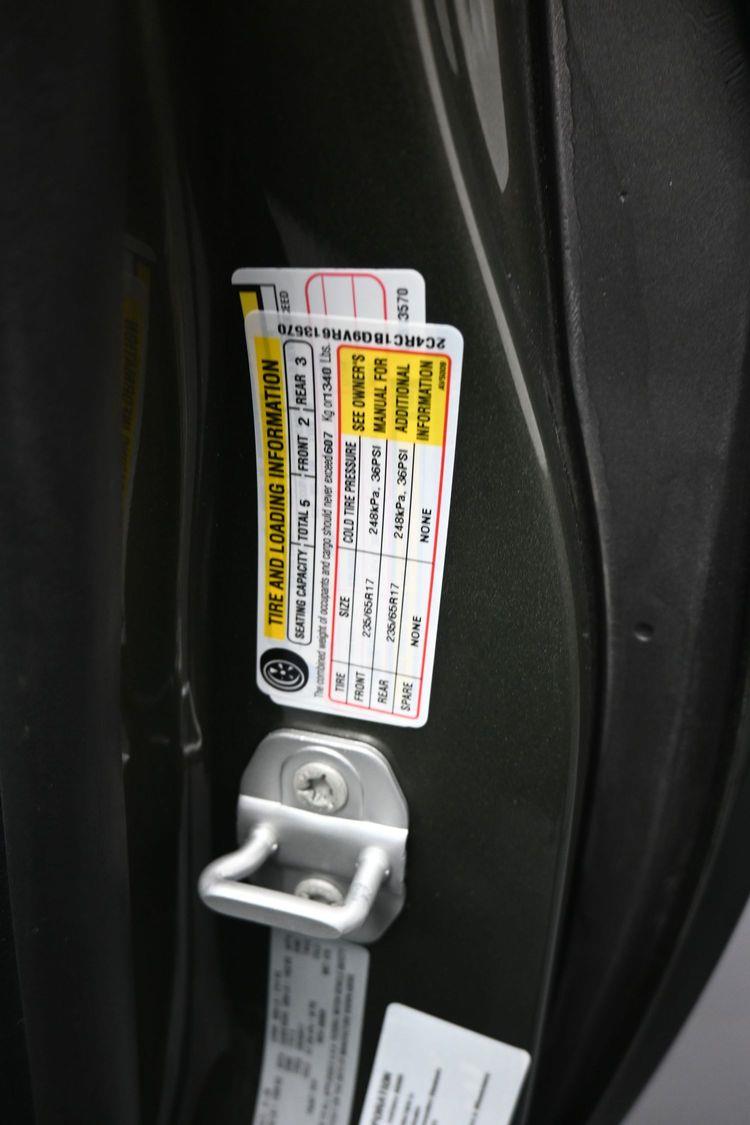 New 2027 Chrysler Pacifica Select