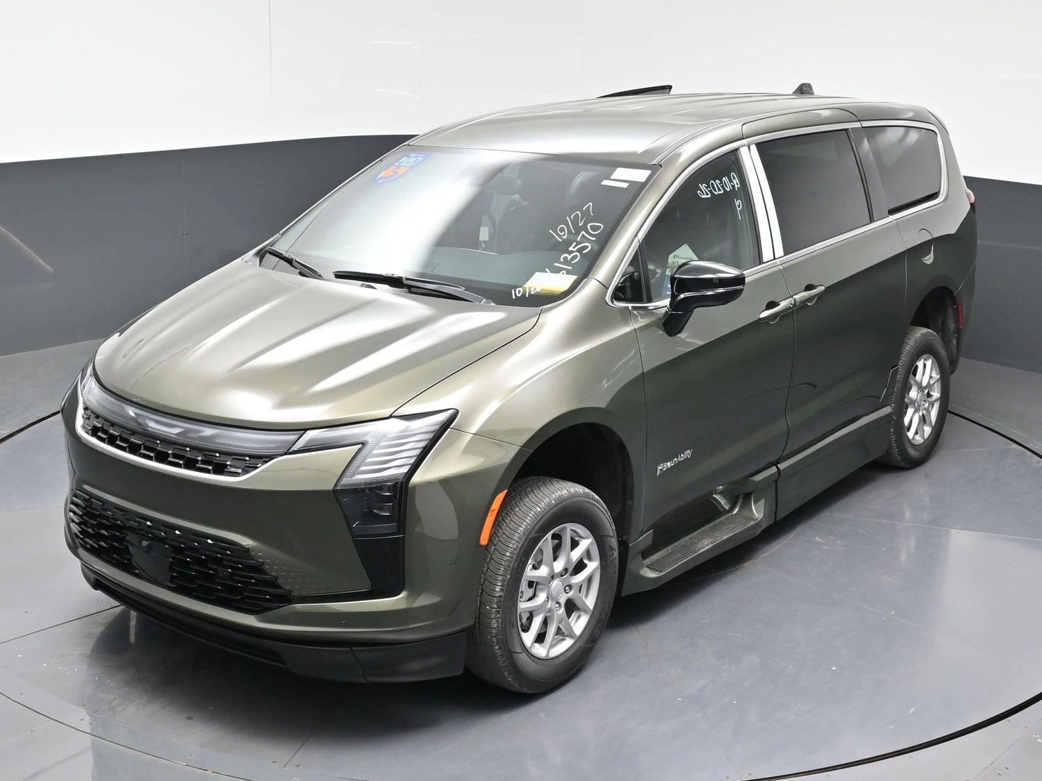 New 2027 Chrysler Pacifica Select