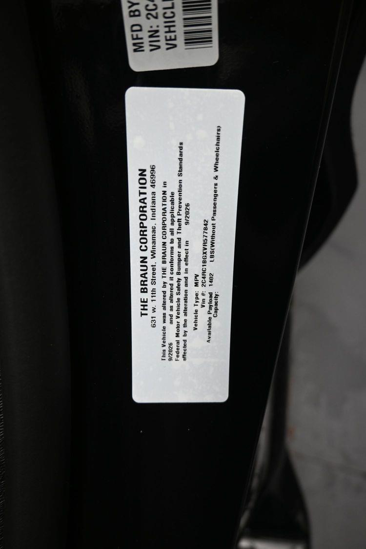 New 2027 Chrysler Pacifica Select