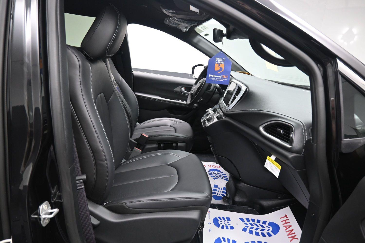 New 2027 Chrysler Pacifica Pacifica