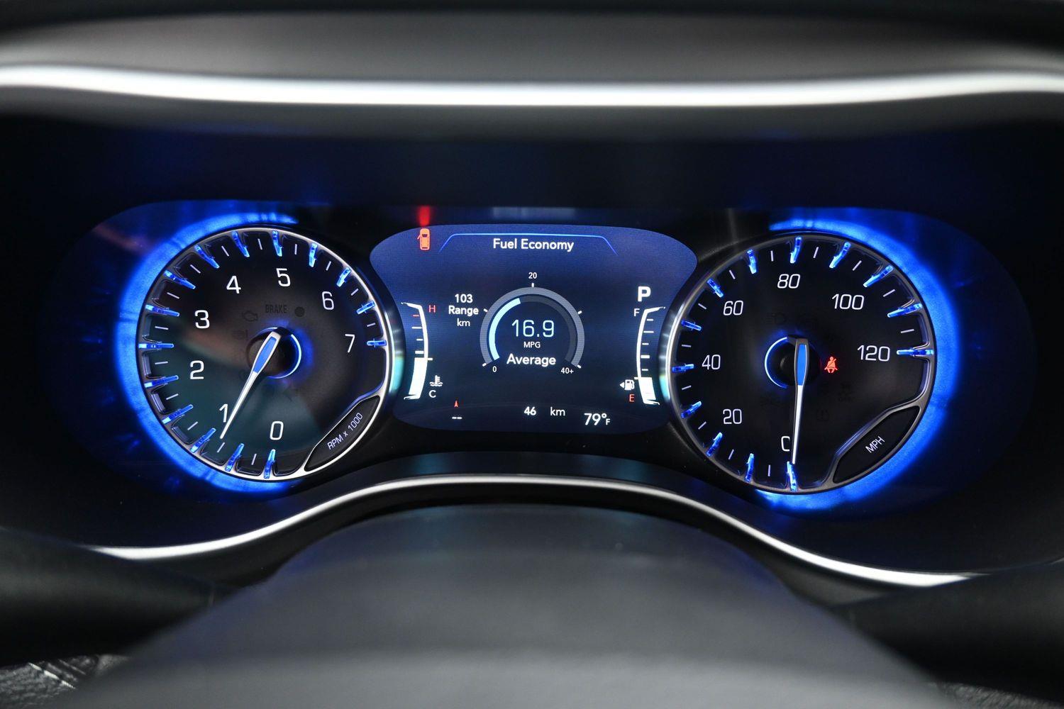 New 2027 Chrysler Pacifica Select