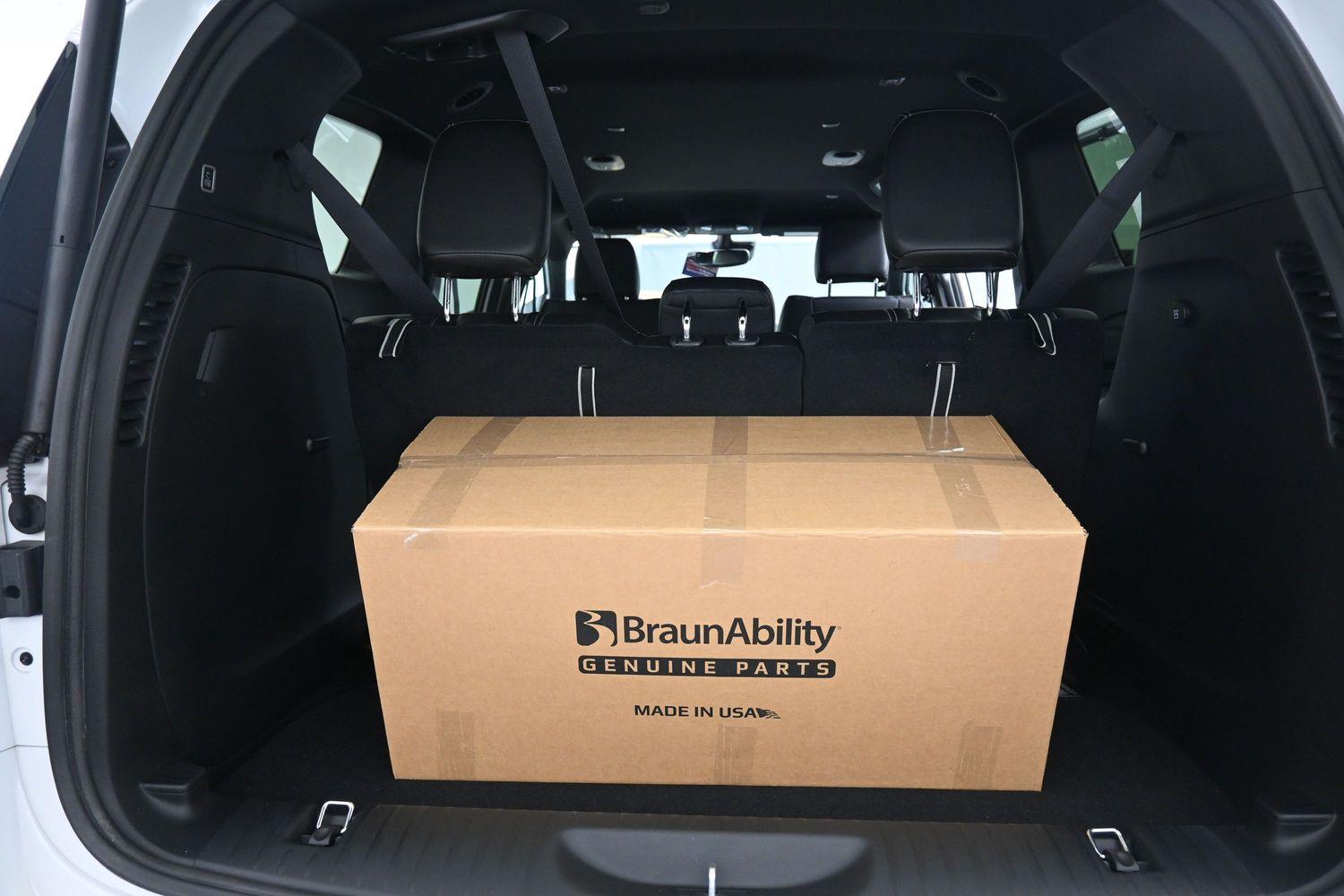 New 2027 Chrysler Pacifica Select