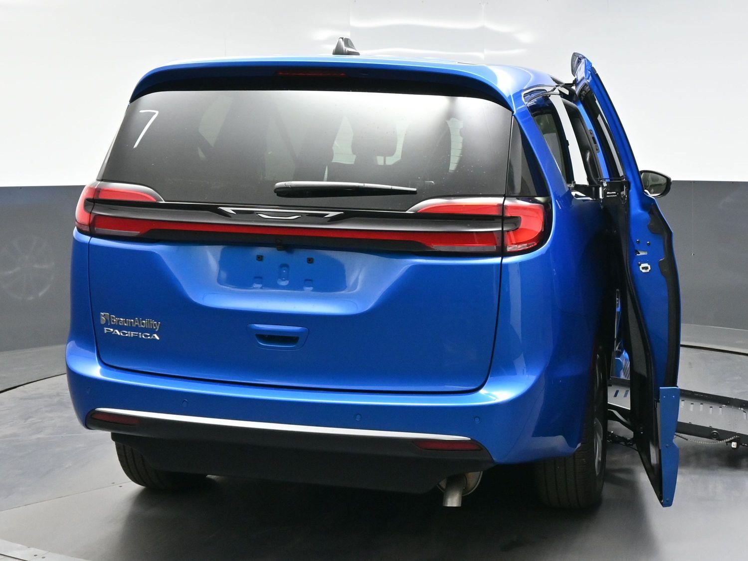 New 2027 Chrysler Pacifica Pacifica