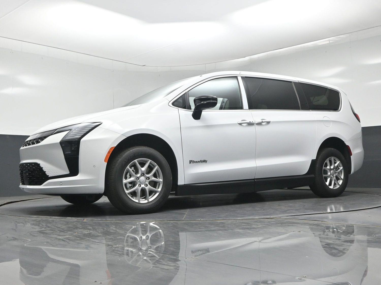 New 2027 Chrysler Pacifica Select