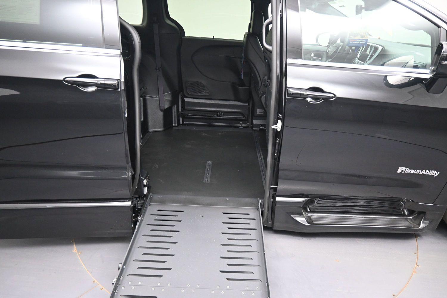 New 2027 Chrysler Pacifica Pacifica