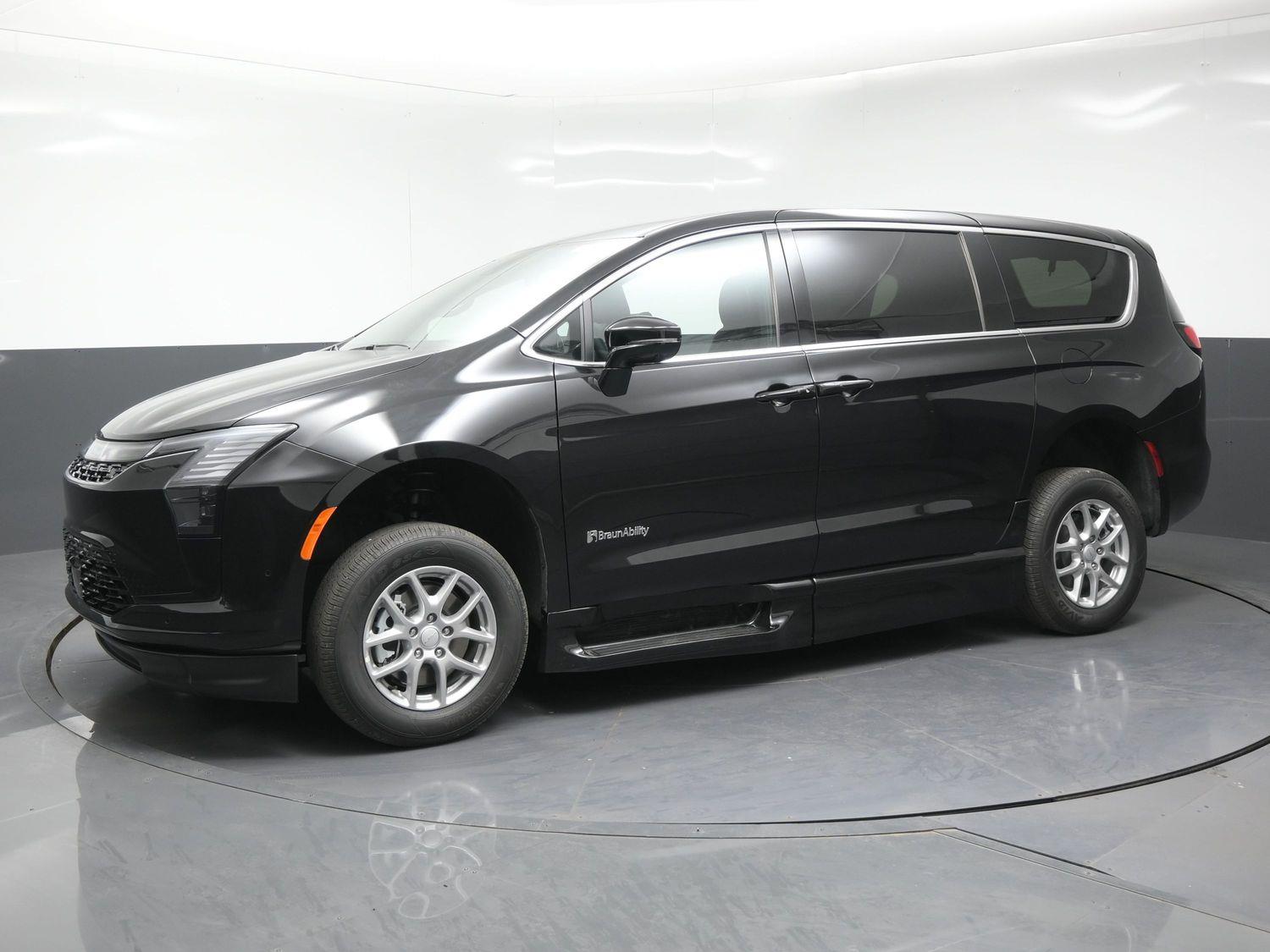 New 2027 Chrysler Pacifica Pacifica