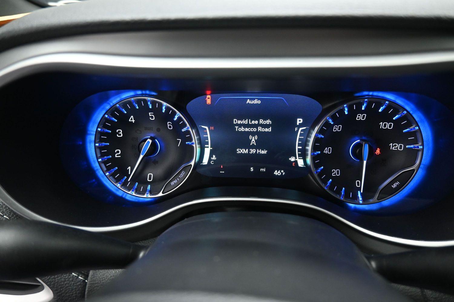New 2027 Chrysler Pacifica Select