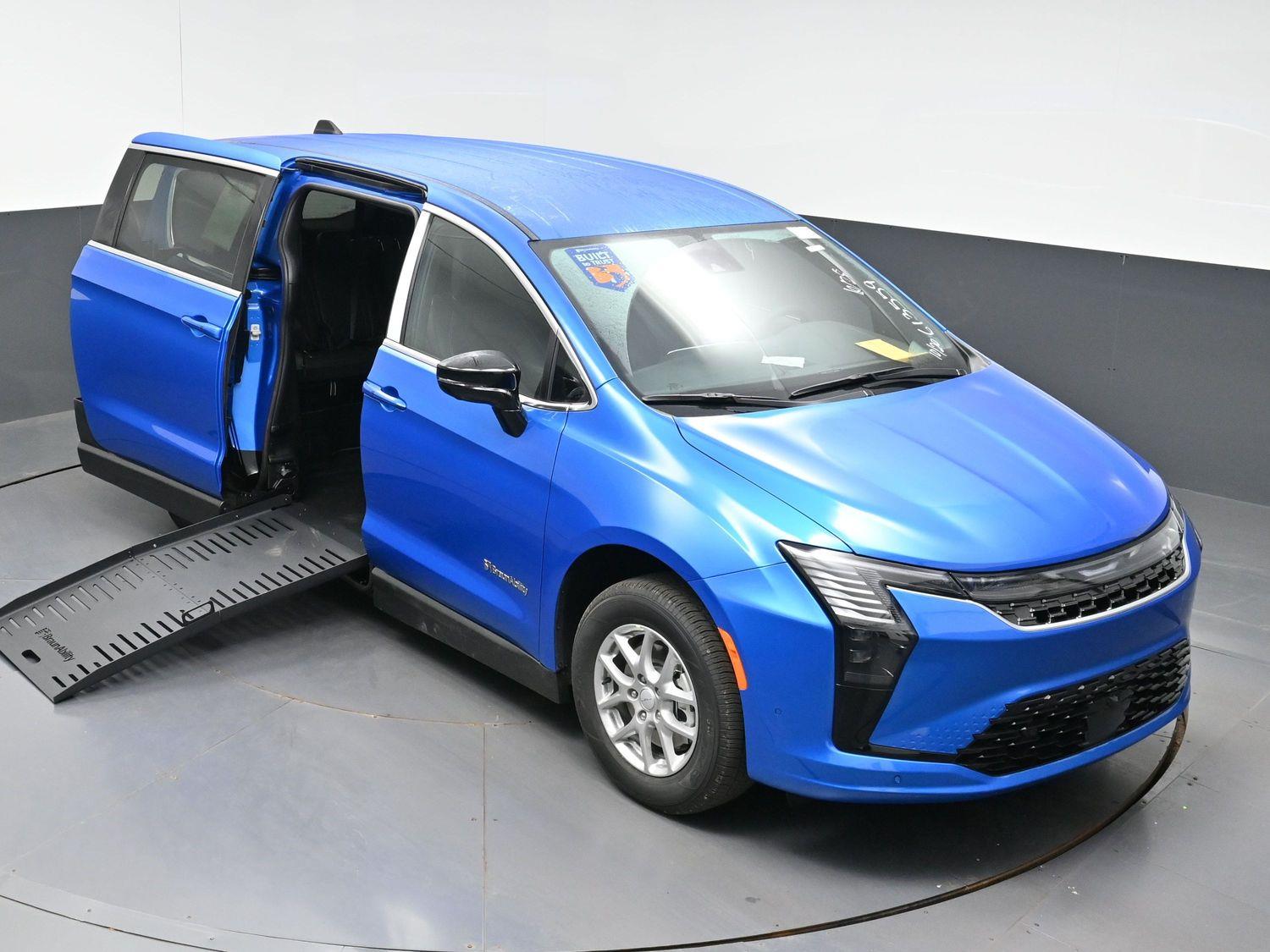 New 2027 Chrysler Pacifica Select