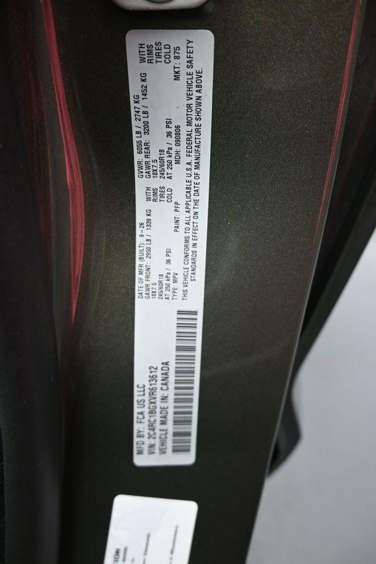 New 2027 Chrysler Pacifica Select