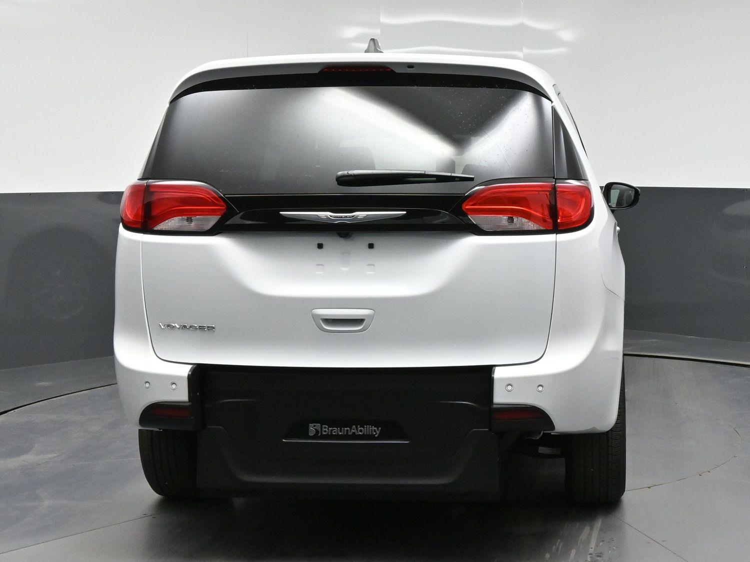 New 2026 Chrysler Voyager Voyager TR173673 | BraunAbility